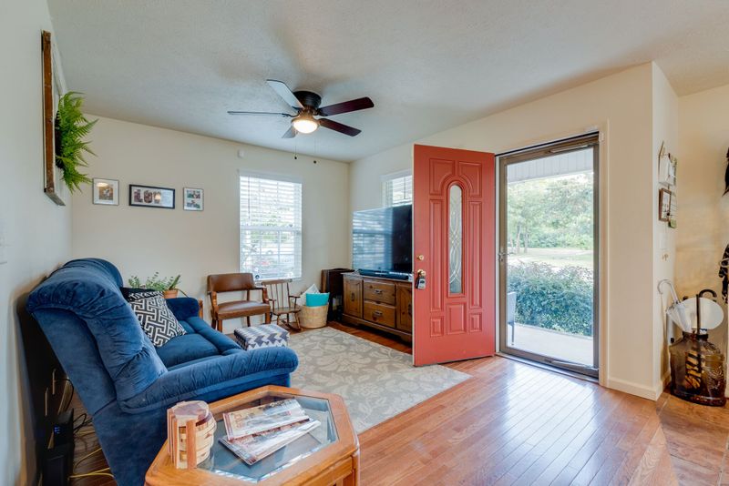 210 Owen St, Lebanon, TN 37087
