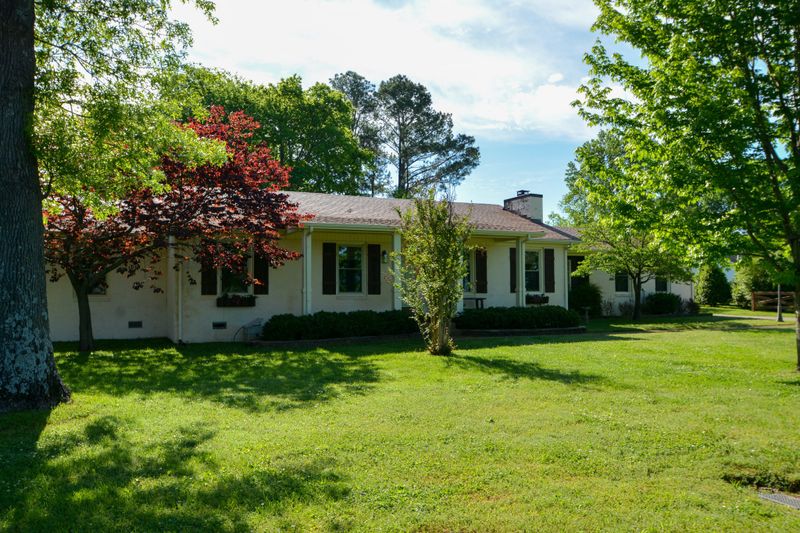 2006 Stratford Rd, Murfreesboro, TN 37129