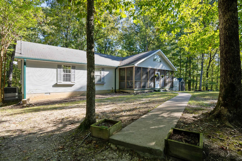 169 Shade Tree Ln, Pegram, TN 37143