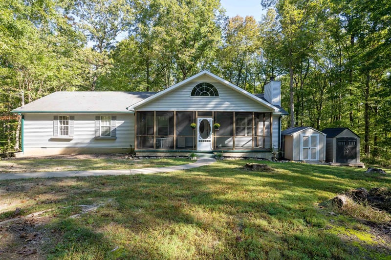 169 Shade Tree Ln, Pegram, TN 37143