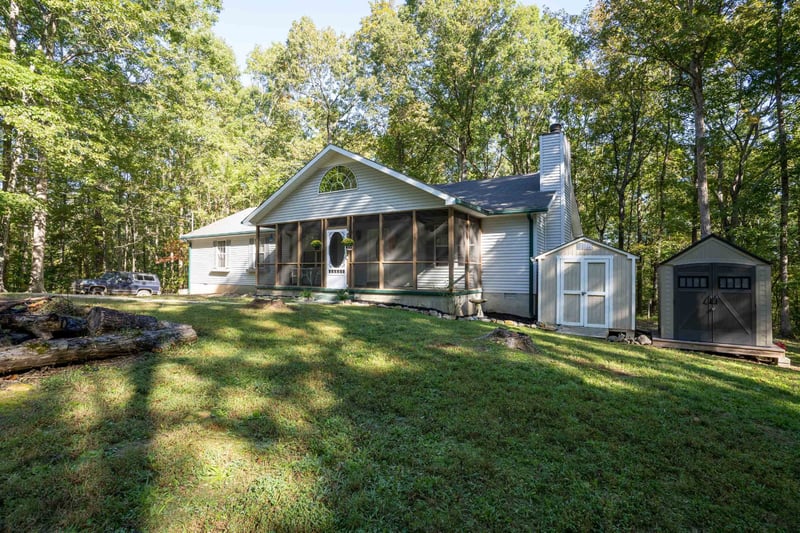 169 Shade Tree Ln, Pegram, TN 37143