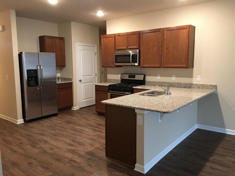 688 Prominence Rd, Columbia, TN 38401