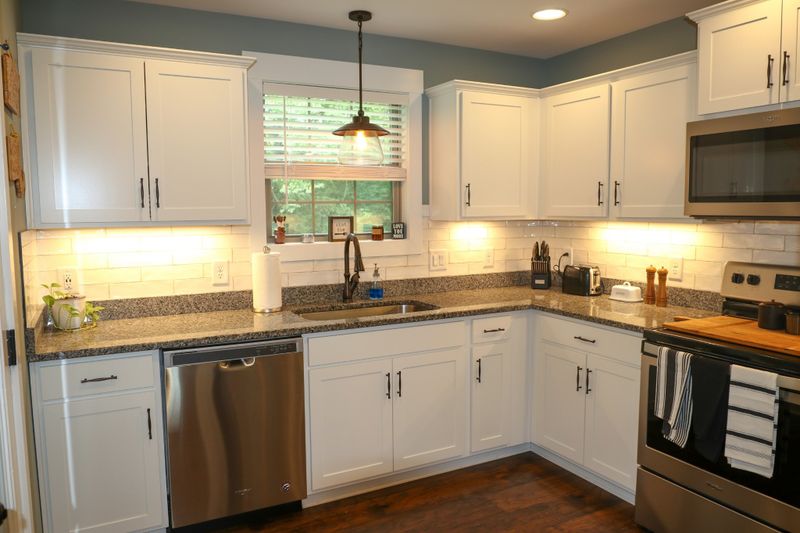 2239 Old Greenbrier Pike, Greenbrier, TN 37073