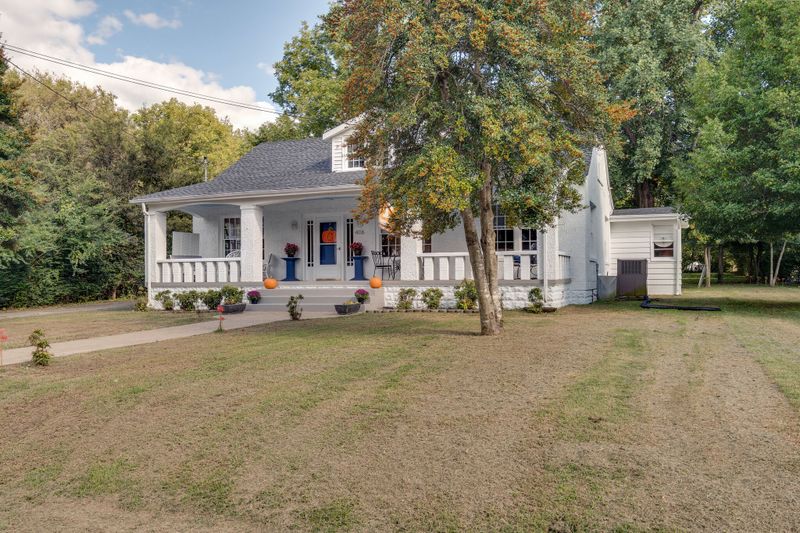 406 Walnut St, Mount Pleasant, TN 38474