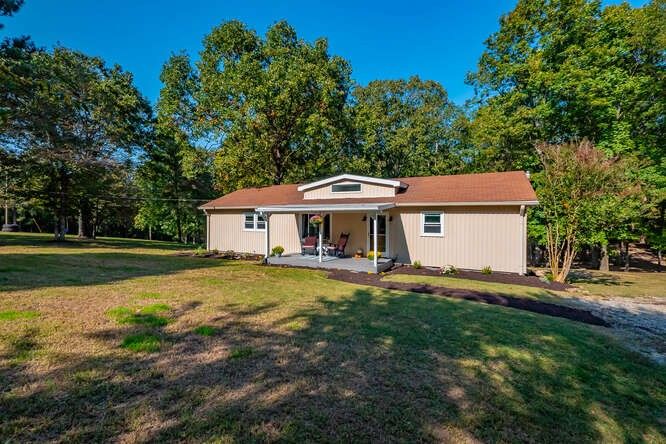 7149 Bahne Rd, Fairview, TN 37062
