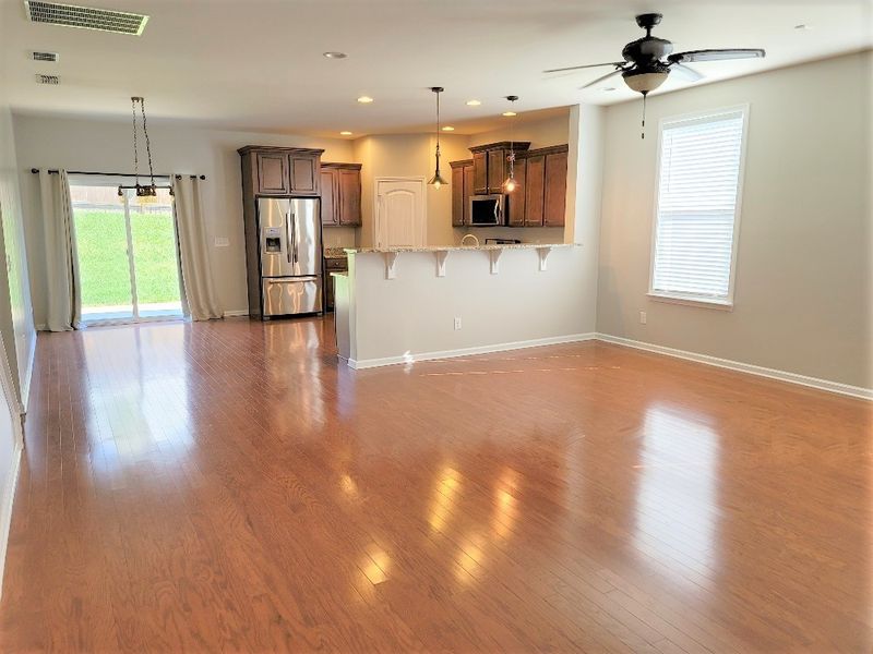 2150 River Overlook Dr, Hermitage, TN 37076