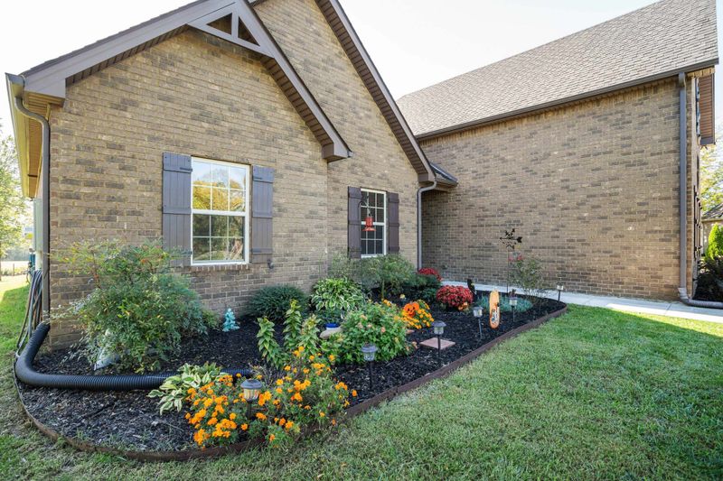8992 Dandelion Dr, Murfreesboro, TN 37129