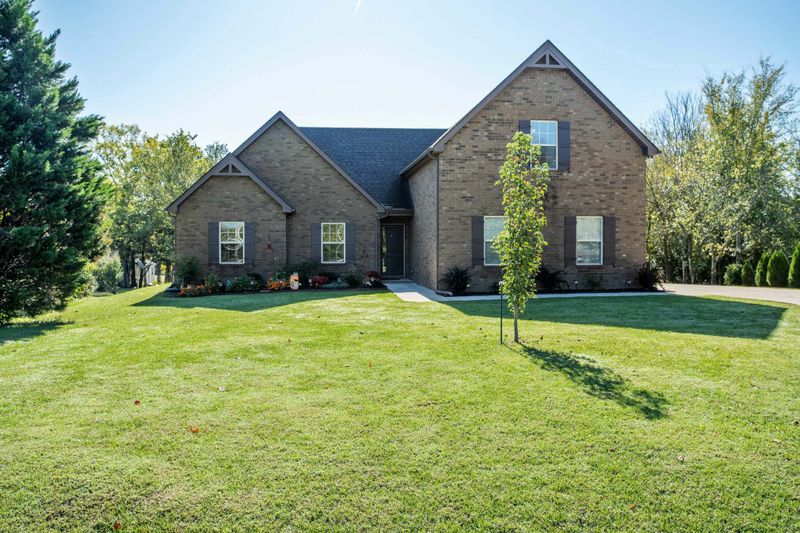 8992 Dandelion Dr, Murfreesboro, TN 37129