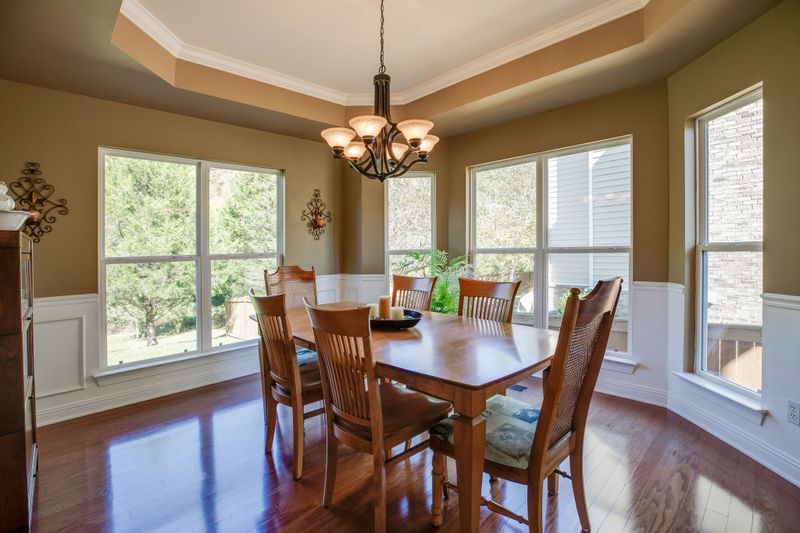 7225 Riverfront Dr, Nashville, TN 37221