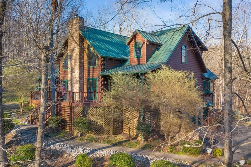 686 Ridgeview Dr, Pegram, TN 37143