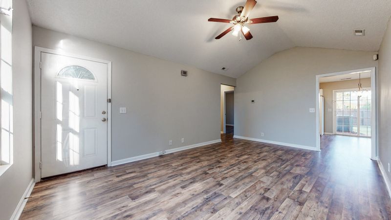 1435 Rochester Dr, Murfreesboro, TN 37130