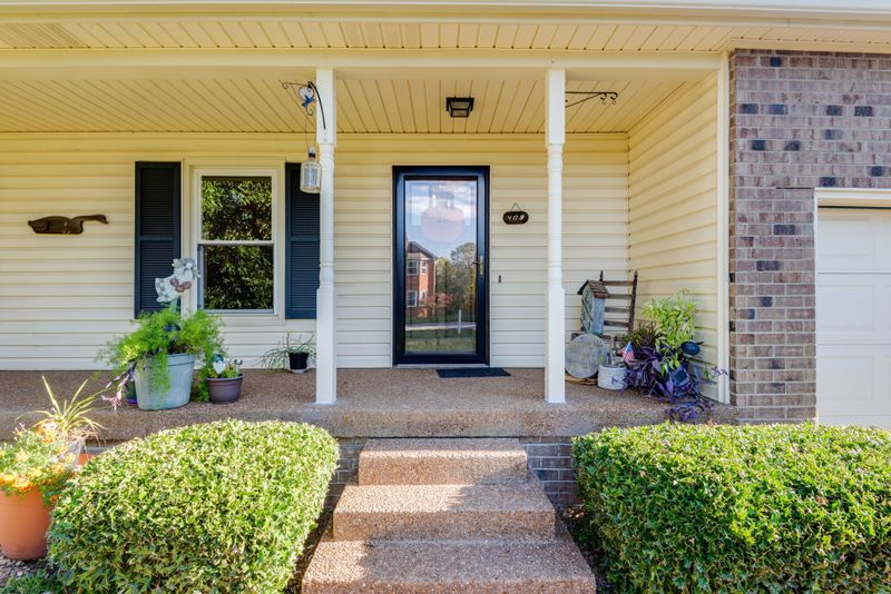 409 Sugartree Ln, Franklin, TN 37064