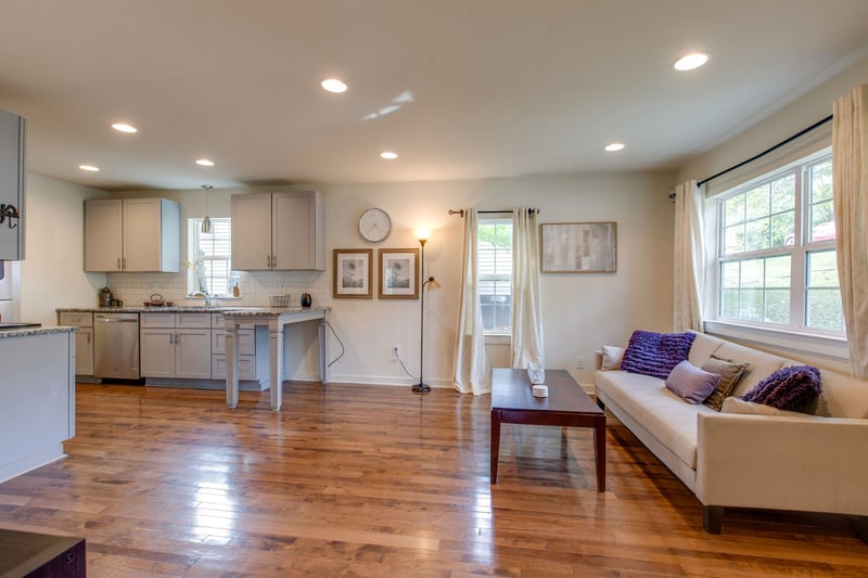 898 Sharpe Ave, Nashville, TN 37206