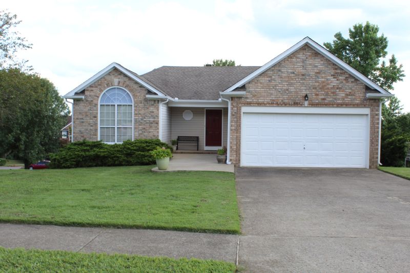225 Granger View Cir, Franklin, TN 37064