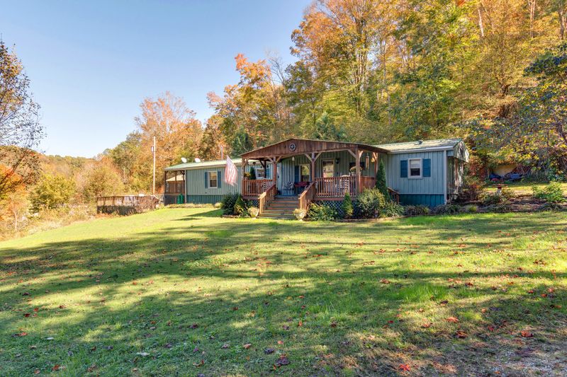 2844 Ragsdale Rd, Santa Fe, TN 38482