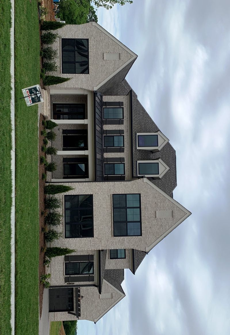 5810 Wagonvale Drive L112, Arrington, TN 37014