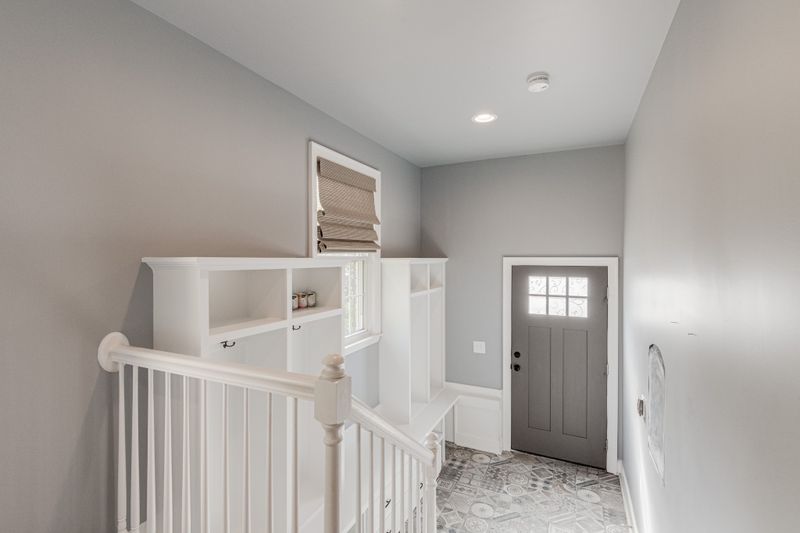 1711 Pennington Dr, Murfreesboro, TN 37129