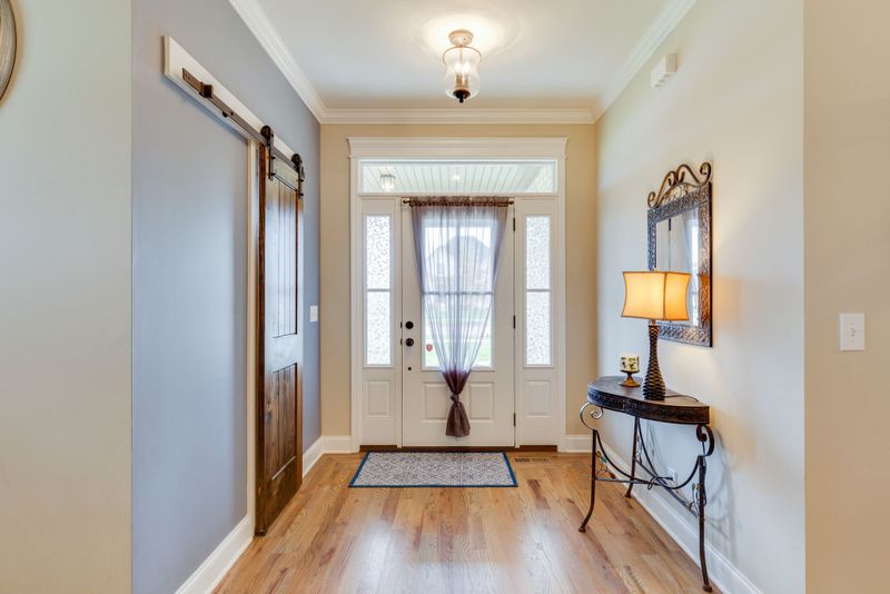 2736 Cason Ln, Murfreesboro, TN 37128