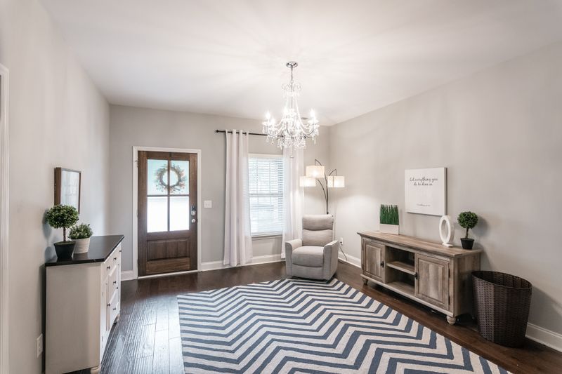 2062 Mainstream Dr, Franklin, TN 37064
