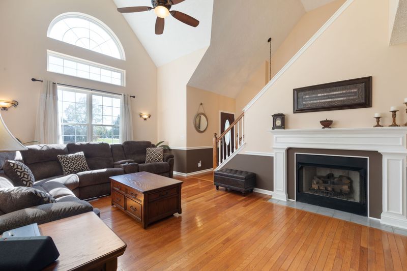 106 Fieldstone Dr, Murfreesboro, TN 37127