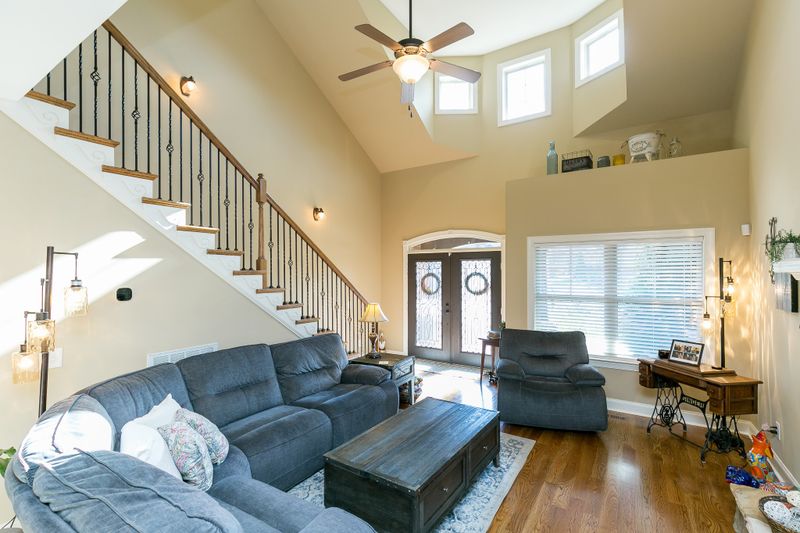 326 Midtown Loop, Mount Juliet, TN 37122