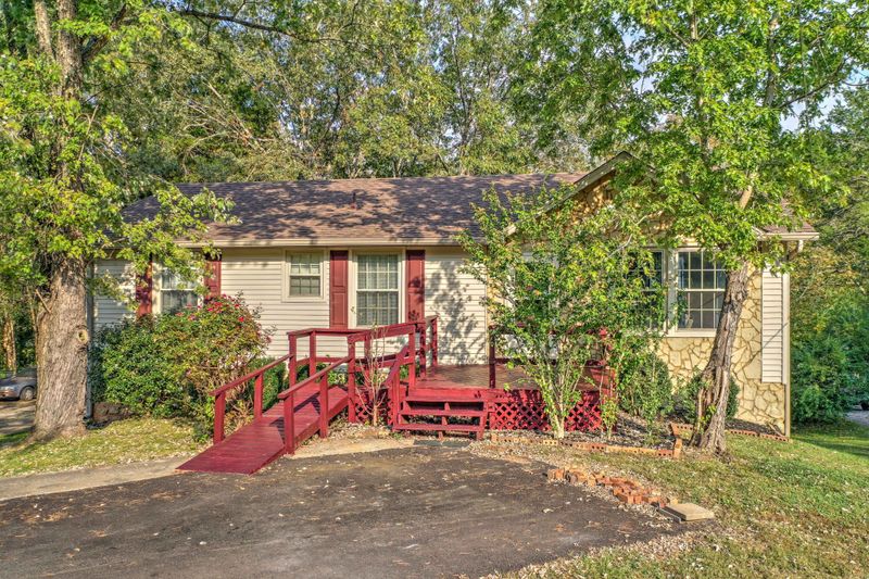 232 Cedarcreek Dr, Nashville, TN 37211