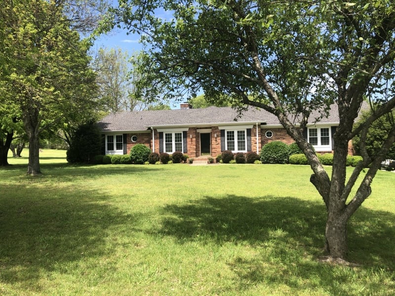 2013 Lake Colonial Ct, Arrington, TN 37014