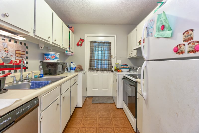 2548 Oak Hill Dr, Murfreesboro, TN 37130