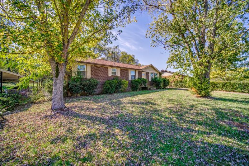 577 Judd Dr, Nashville, TN 37218