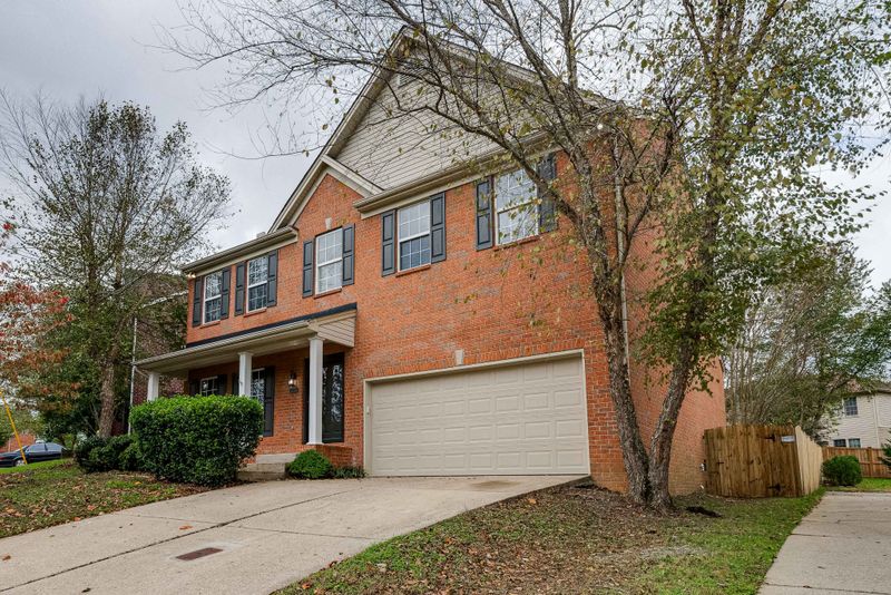 7717 Brook Glen Way, Nashville, TN 37221