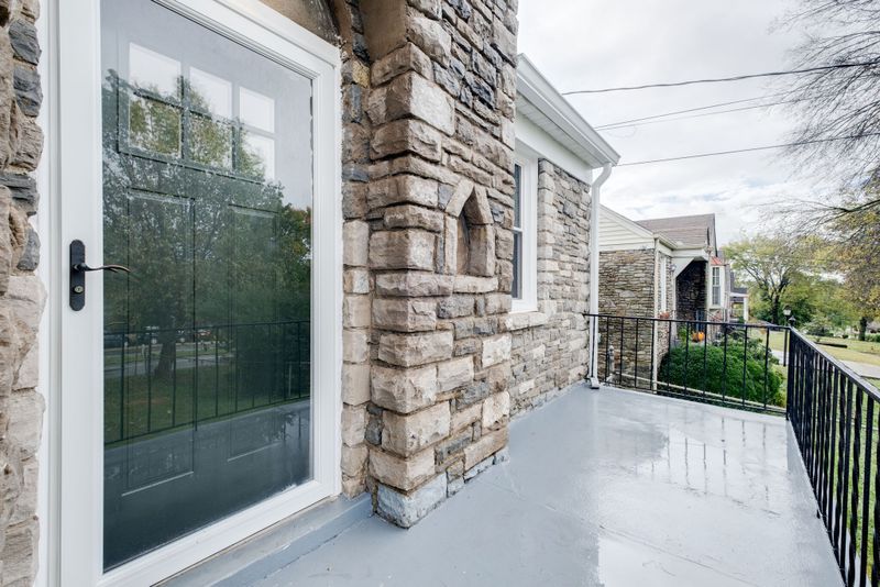 1617 Riverside Dr, Nashville, TN 37216