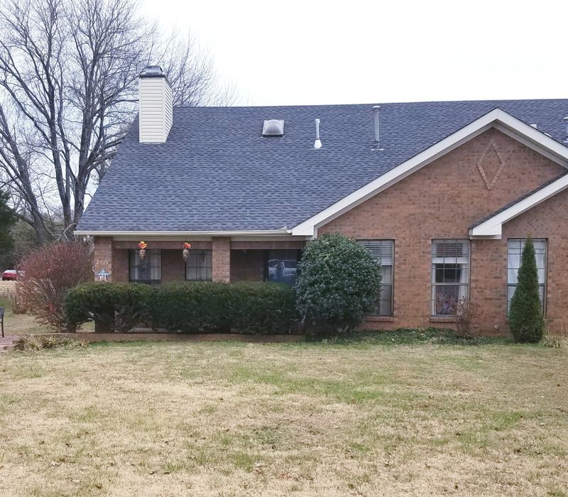 2574 Exeter Dr, Murfreesboro, TN 37130