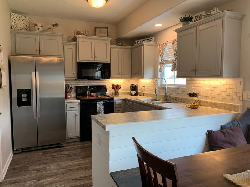 1720 Sunray Dr SE, Murfreesboro, TN 37127