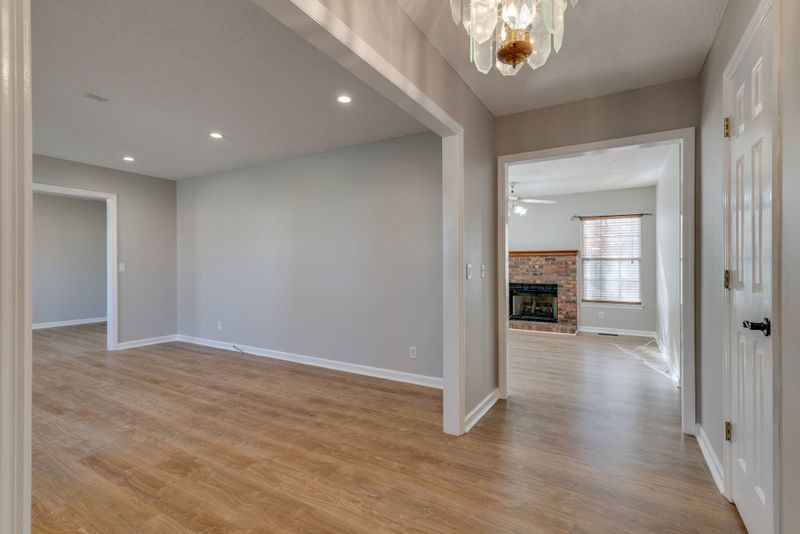 302 Timberlake Dr, Springfield, TN 37172