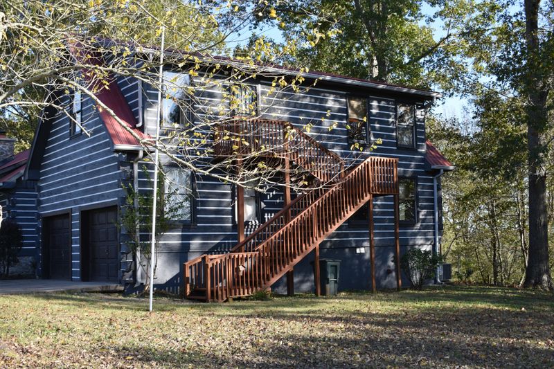 251 Beasley Bend Rd, Riddleton, TN 37151
