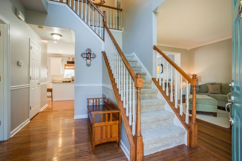 320 Devonshire Dr, Franklin, TN 37064