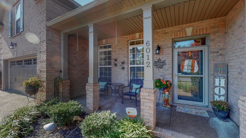 6012 Hagars Grove Ps, Hermitage, TN 37076