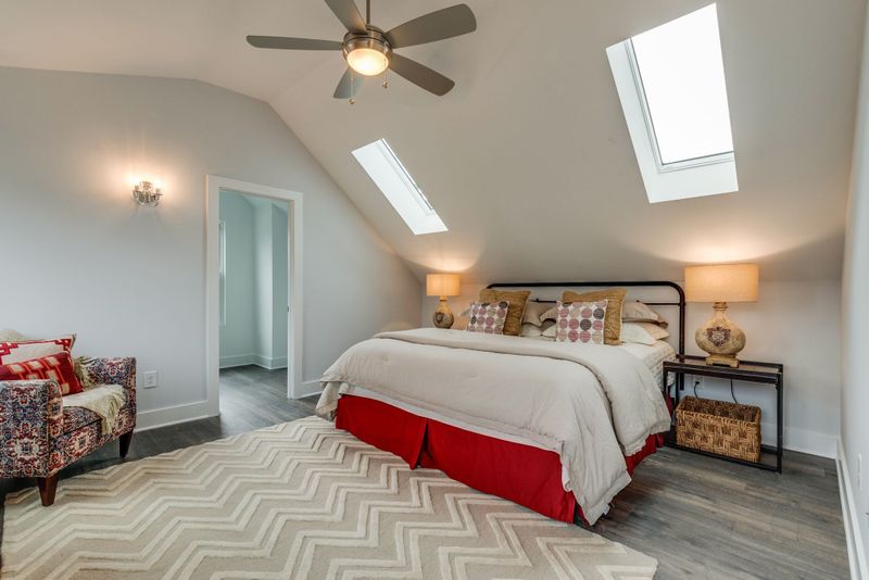2122 Burns St #A, Nashville, TN 37216