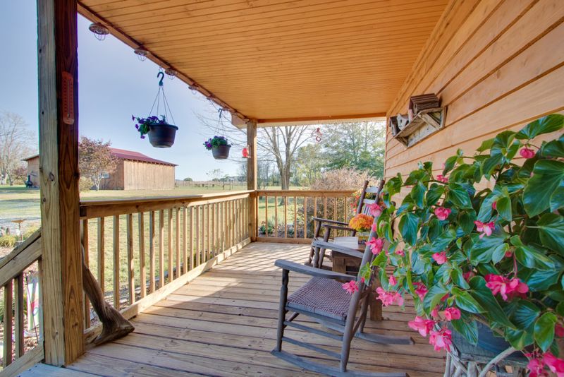 69 Switchboard Rd, Brush Creek, TN 38547