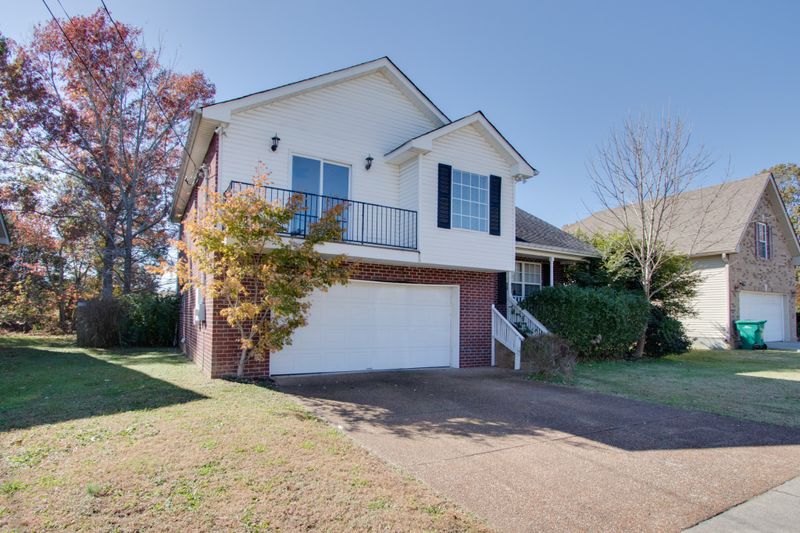 2704 Windcrest Trl, Antioch, TN 37013
