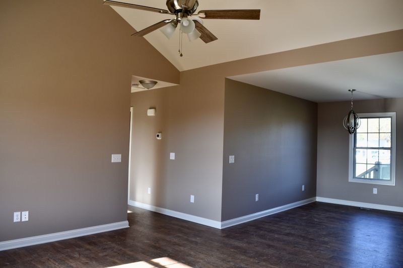151 E Carter Rd, Portland, TN 37148