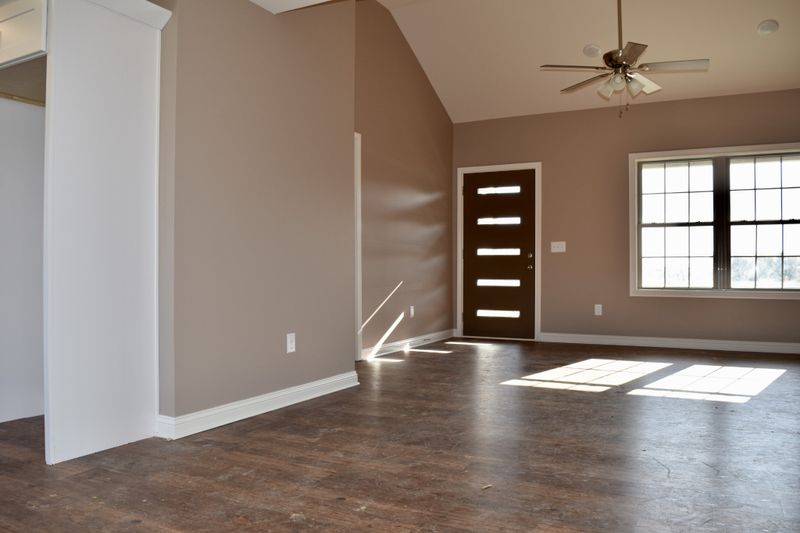 151 E Carter Rd, Portland, TN 37148