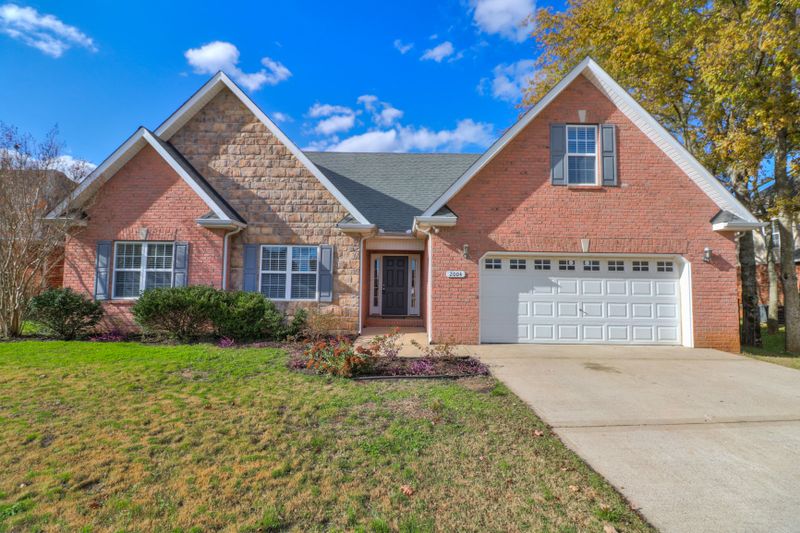 2004 Shafer Dr, Murfreesboro, TN 37128