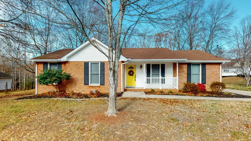 304 Brady Dr, Dickson, TN 37055