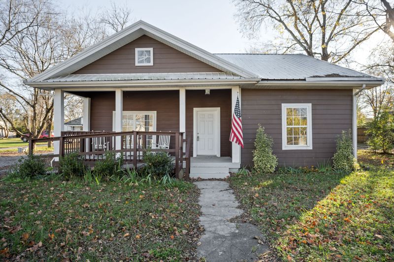 232 W Spring St, Lebanon, TN 37087