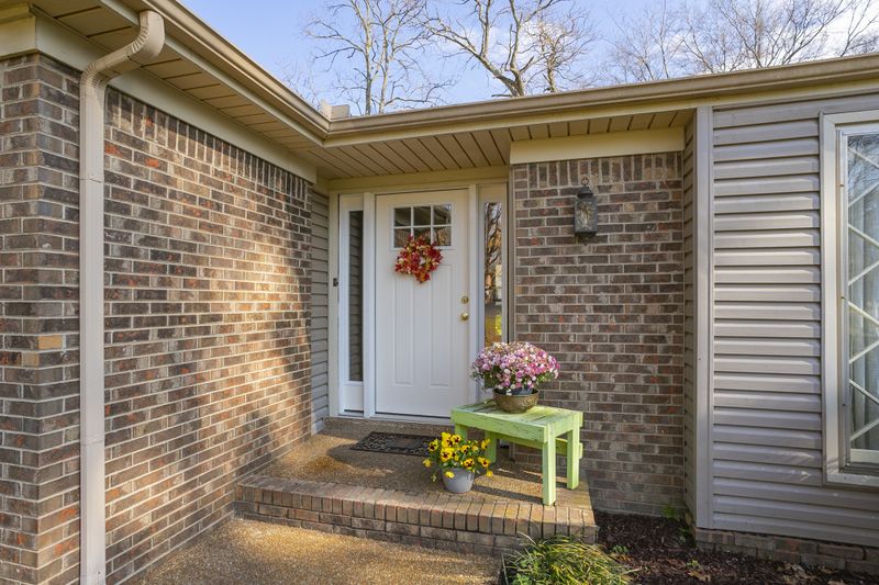 313 Abbey Ln, Franklin, TN 37067