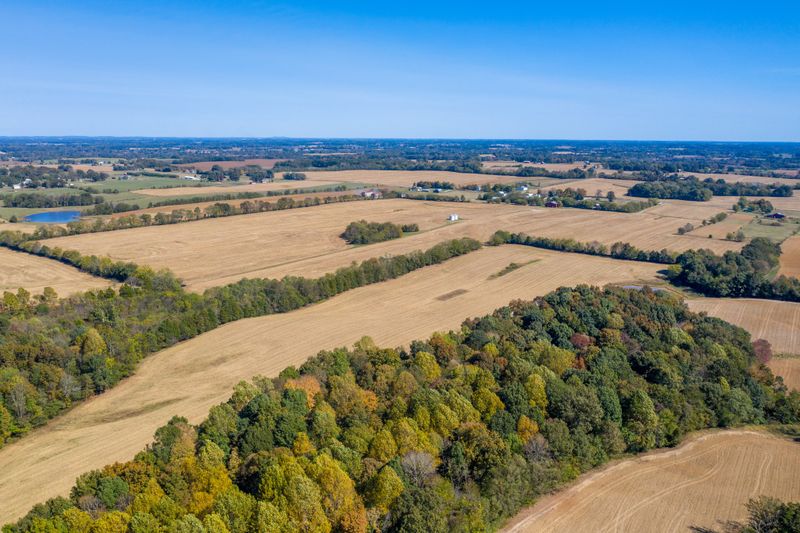 5116 Buzzard Creek Rd, Cedar Hill, TN 37032