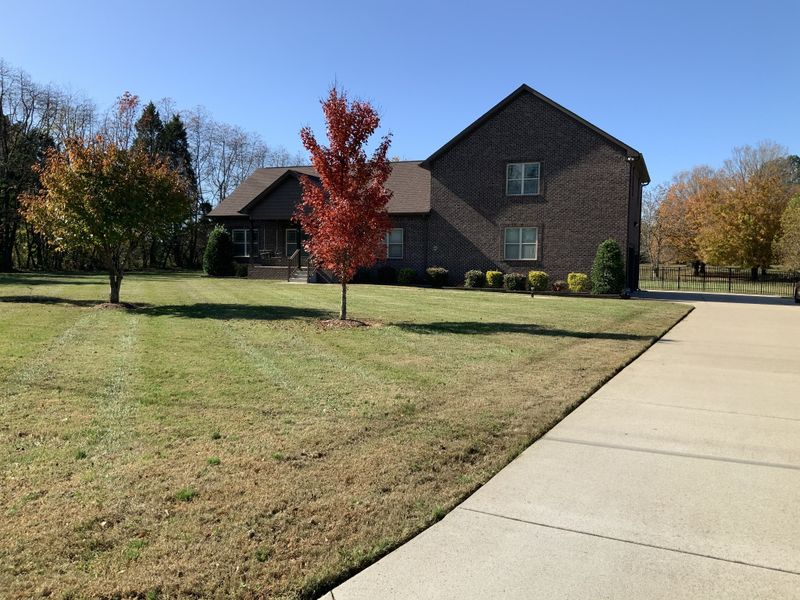 592 Burnett Rd, Mount Juliet, TN 37122