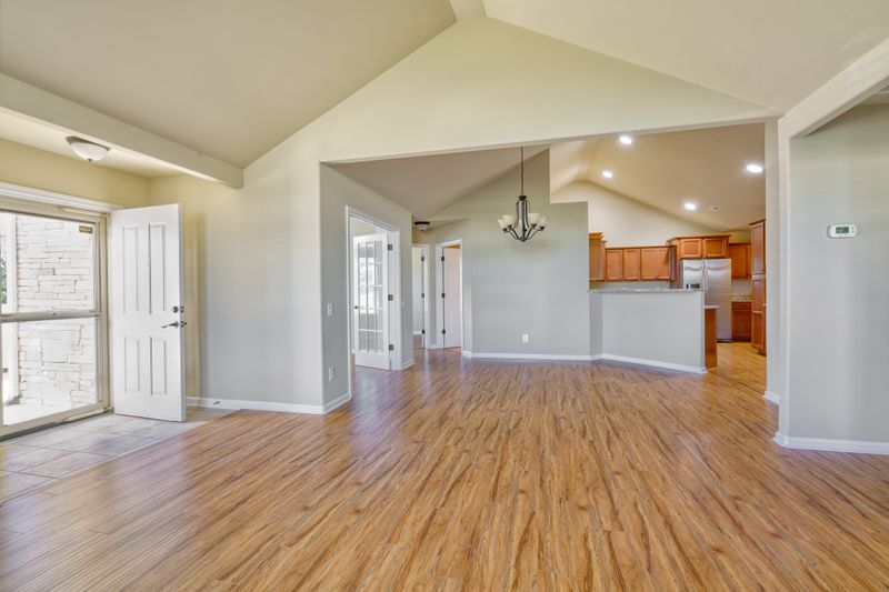 2814 Blackwater Dr, Murfreesboro, TN 37128