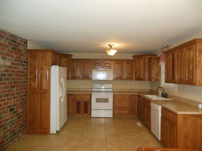 6407 New Cut Rd, Springfield, TN 37172